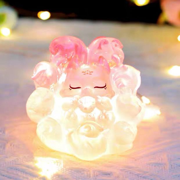 TU SHAN NINE TAILED FOX LIGHT UP FOX
