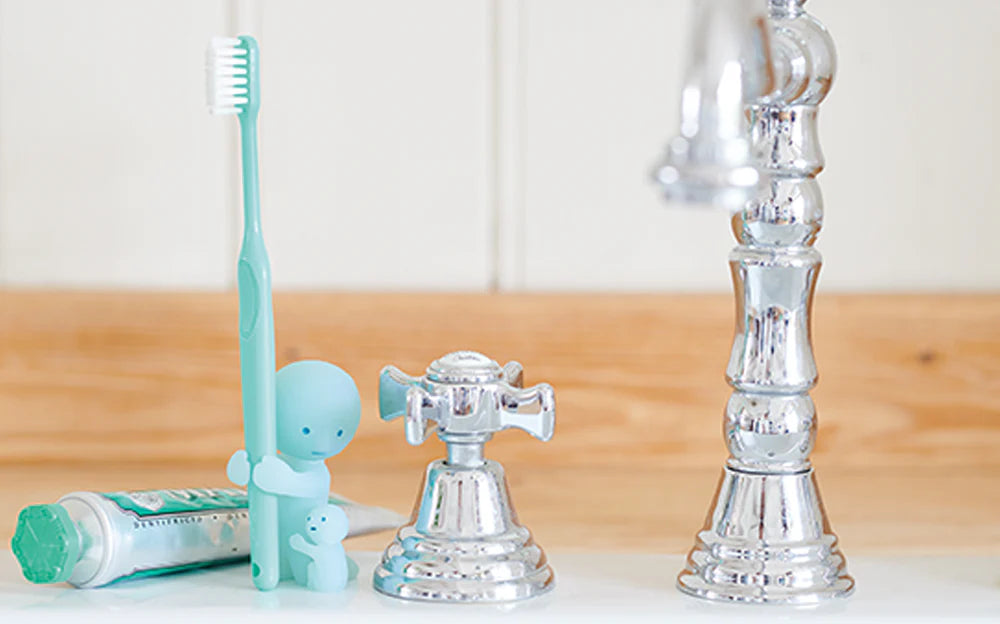 SMISKI TOOTHBRUSH STAND